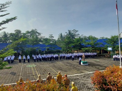 31 Januari 2022 - Pelaksanaan Upacara Bendera SMPN 2 Pengadegan