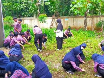 30 Maret 2022 - Persiapan Penanaman Tanaman Toga