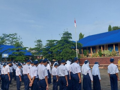 31 Januari 2022 - Pelaksanaan Upacara Bendera SMPN 2 Pengadegan