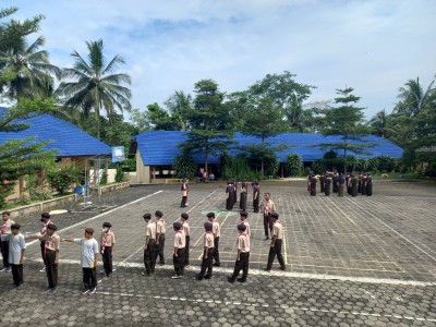 05 Februari 2022 - Kegiatan Pramuka Penggalang SMPN 2 Pengadegan