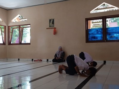 22 Februari 2022 - Ujian Praktik Sekolah Kelas 9