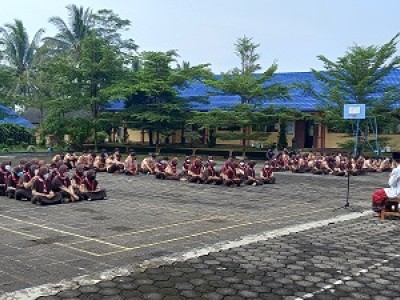 Kegiatan Santapan Rokhani Bentuk Penanaman Karakter Bagi Peserta Didik