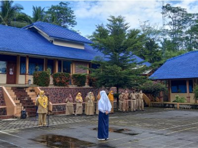Kegiatan Apel Pagi Menjelang Pembelajaran