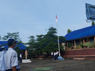 31 Januari 2022 - Pelaksanaan Upacara Bendera SMPN 2 Pengadegan