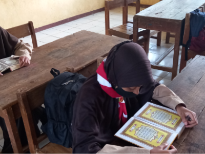 Habituasi Kegiatan Tadarus di SMP Negeri 2 Pengadegan 