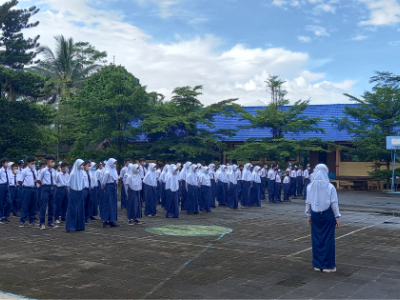 Kegiatan Apel Pagi Menjelang Pembelajaran