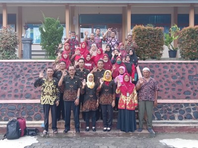 24 Maret 2022 - Sosialisasi dan Pembinaan Sekolah Adiwiyata dari Sekolah Pembina Tingkat Nasional