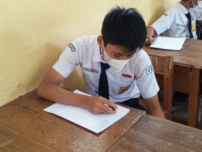 22 Februari 2022 - Ujian Praktik Sekolah Kelas 9