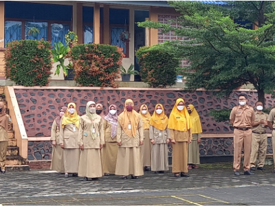 Kegiatan Apel Pagi Menjelang Pembelajaran