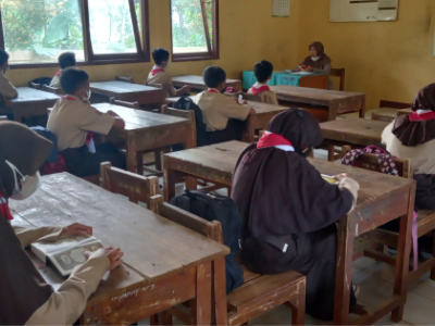Habituasi Kegiatan Tadarus di SMP Negeri 2 Pengadegan 